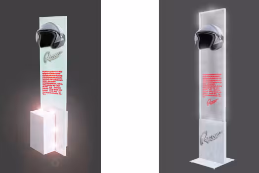 Création de Mobilier Rosso, perspective d'un présentoir vertical translucide surmonté d'un casque, texte rouge sur la plaque